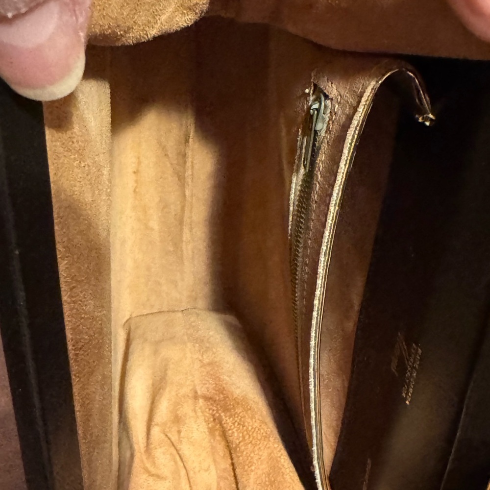 Macy's Classic Black Leather Shoulder Bag Circa 1950s - Picture 8 of 11